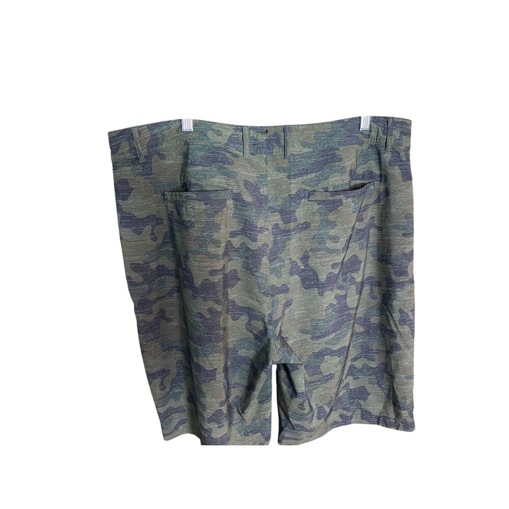 Goodfellow & Co Camo Shorts Men's 40 Green Camouflage Flat Front Casual Stretch - Picture 3 of 3